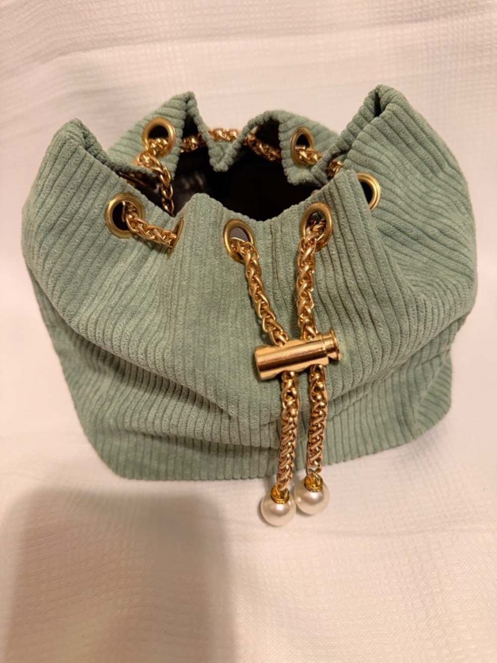 Sage green corduroy bucket bag - Picture 2 of 5